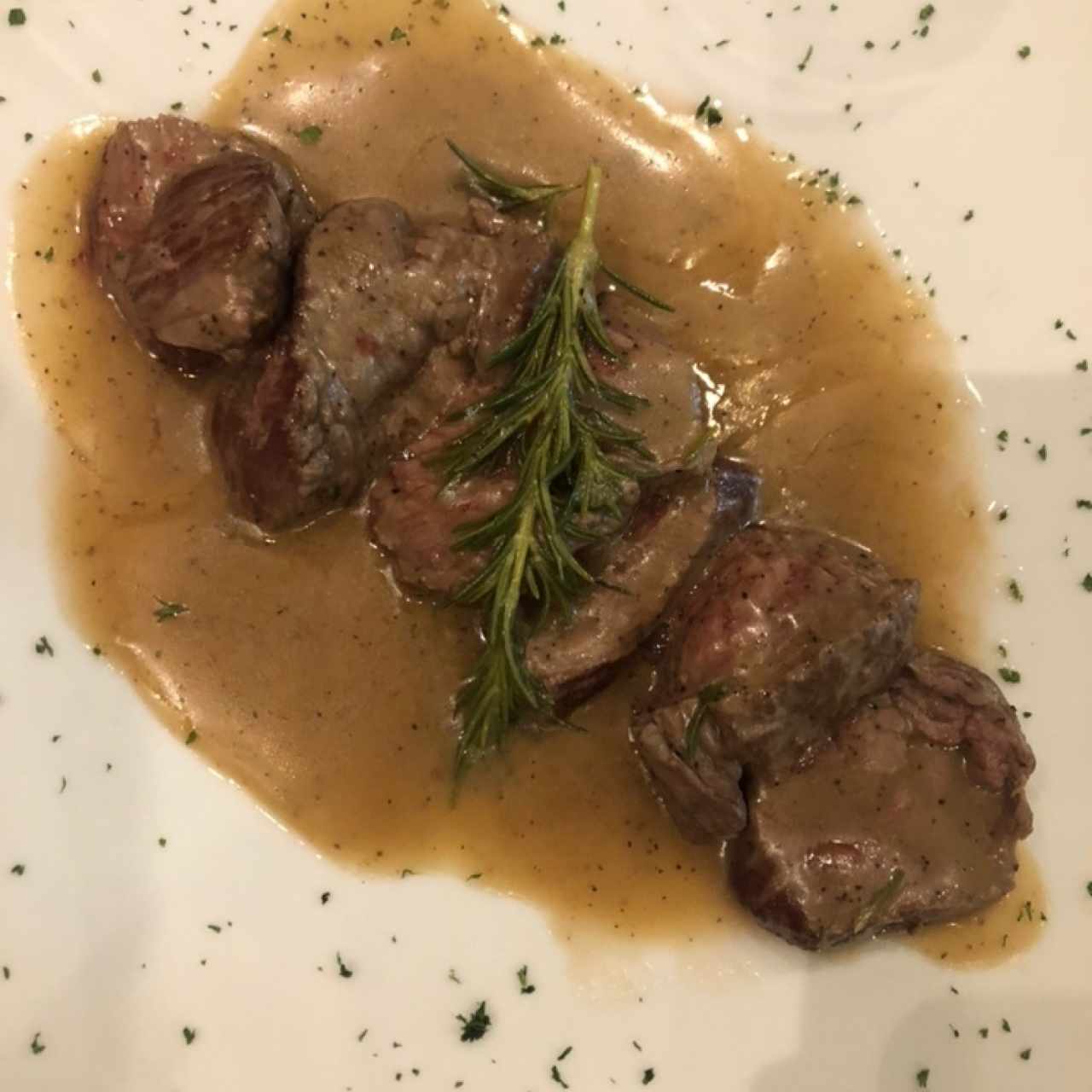 filete de ternera en salsa romero