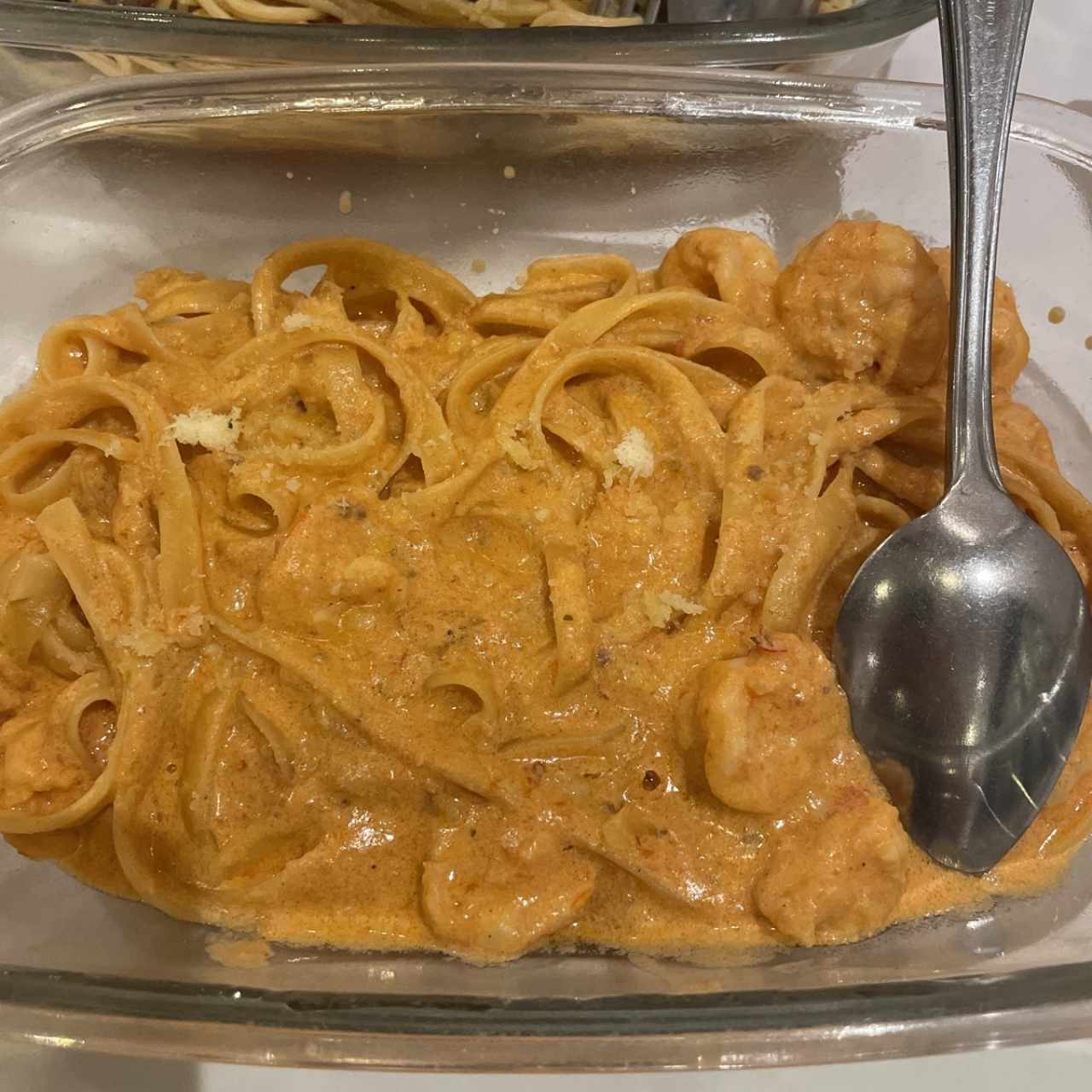 Camarones al Bisquet en Salsa Rosé