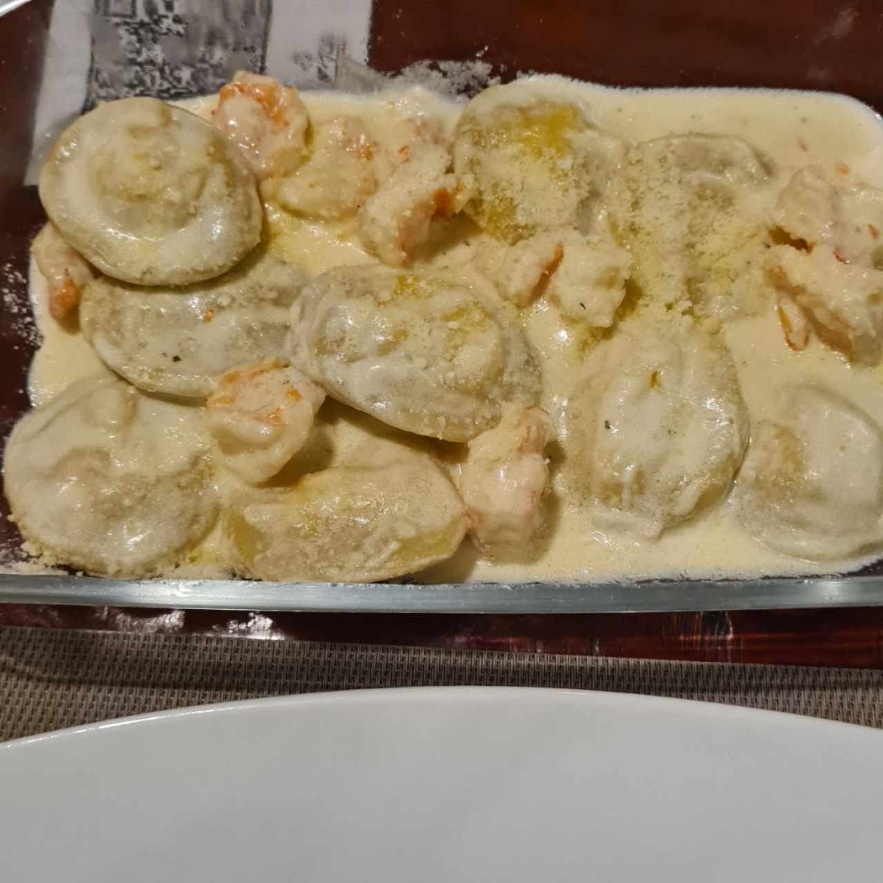 Ravioli de Queso con Camarones a la Crema