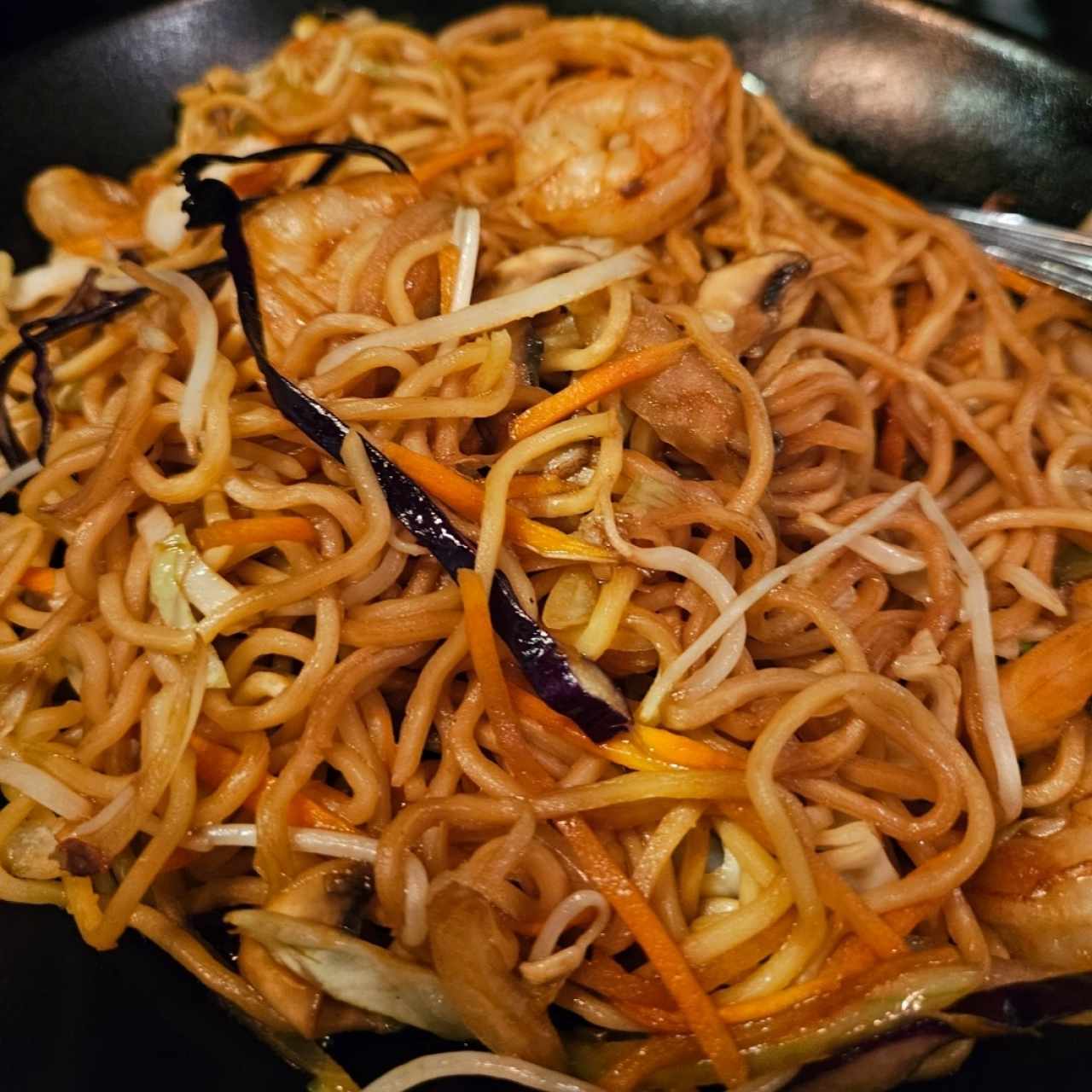 chow mein de camarones