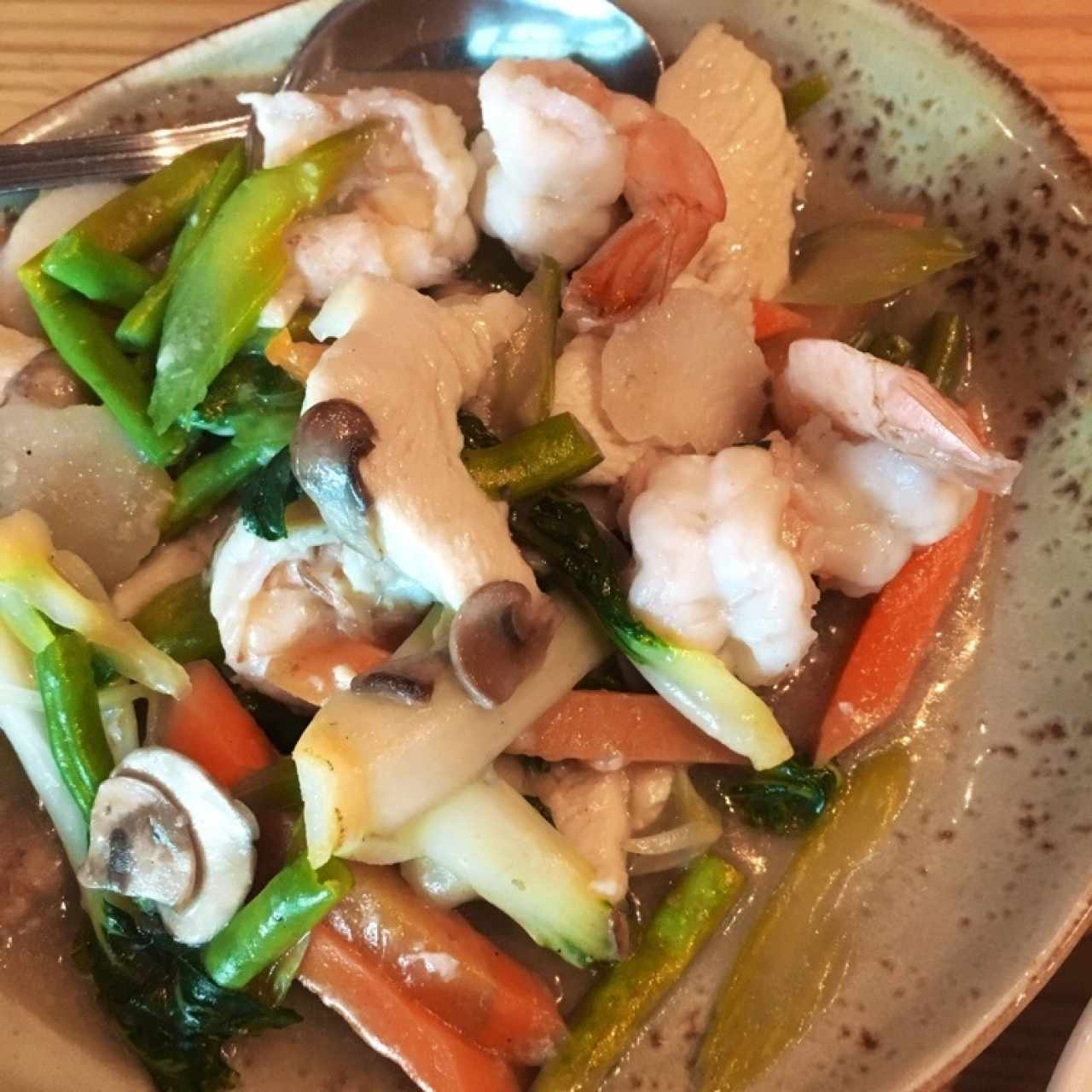 Moo Goo Gai Pan (sin gluten) 