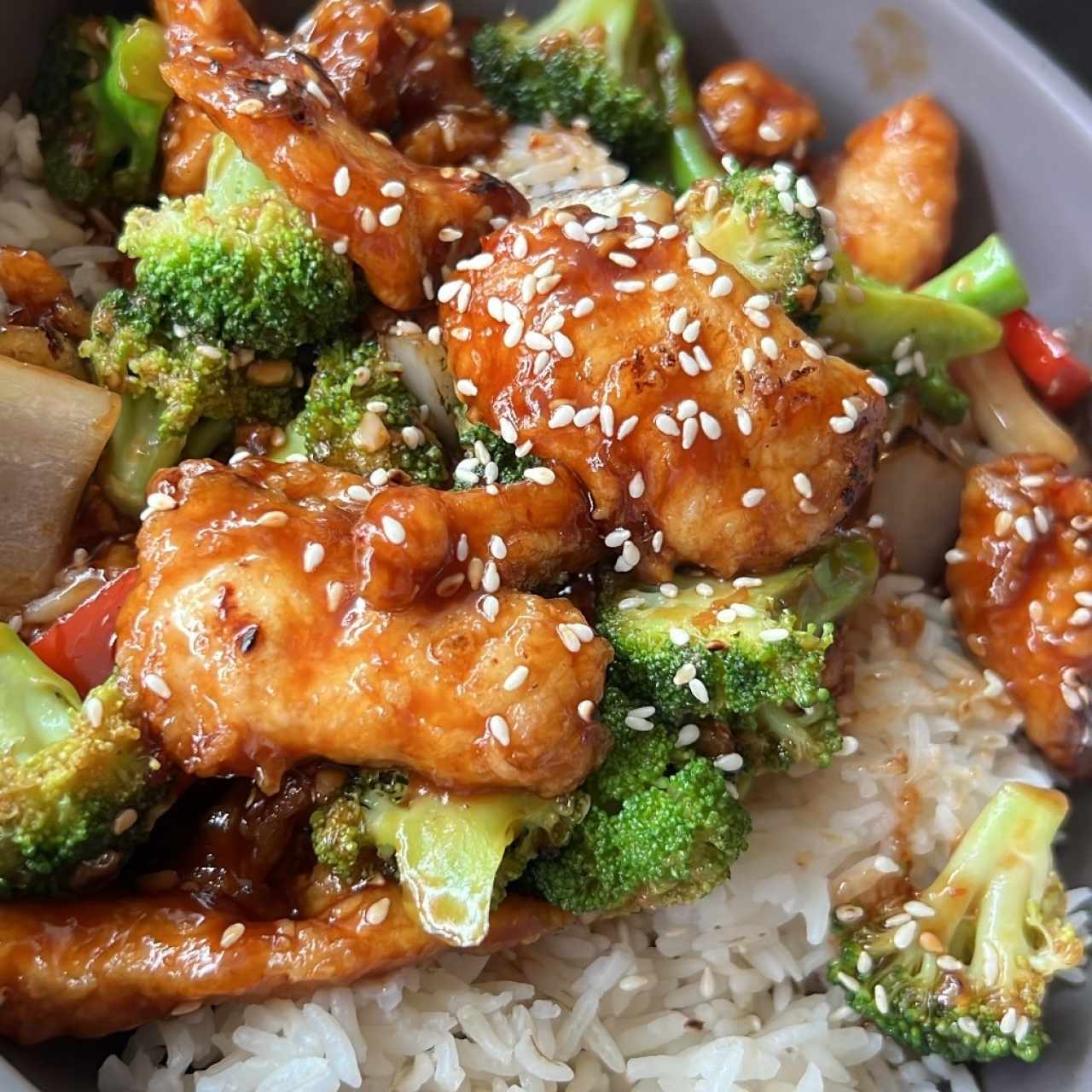 Pollo - Sesame Chicken