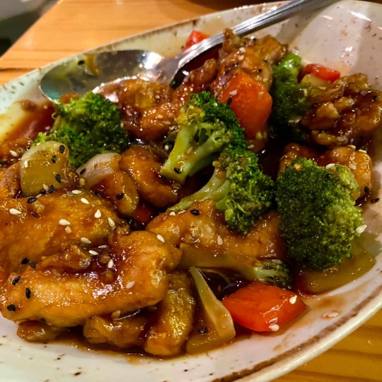 Pollo - Sesame Chicken