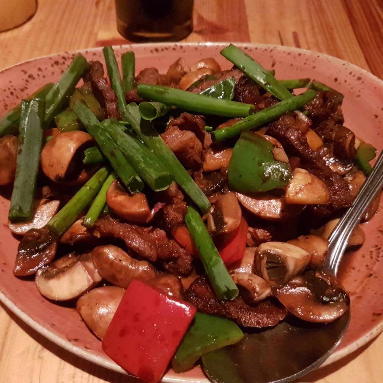 WOK CHARRED BEEF