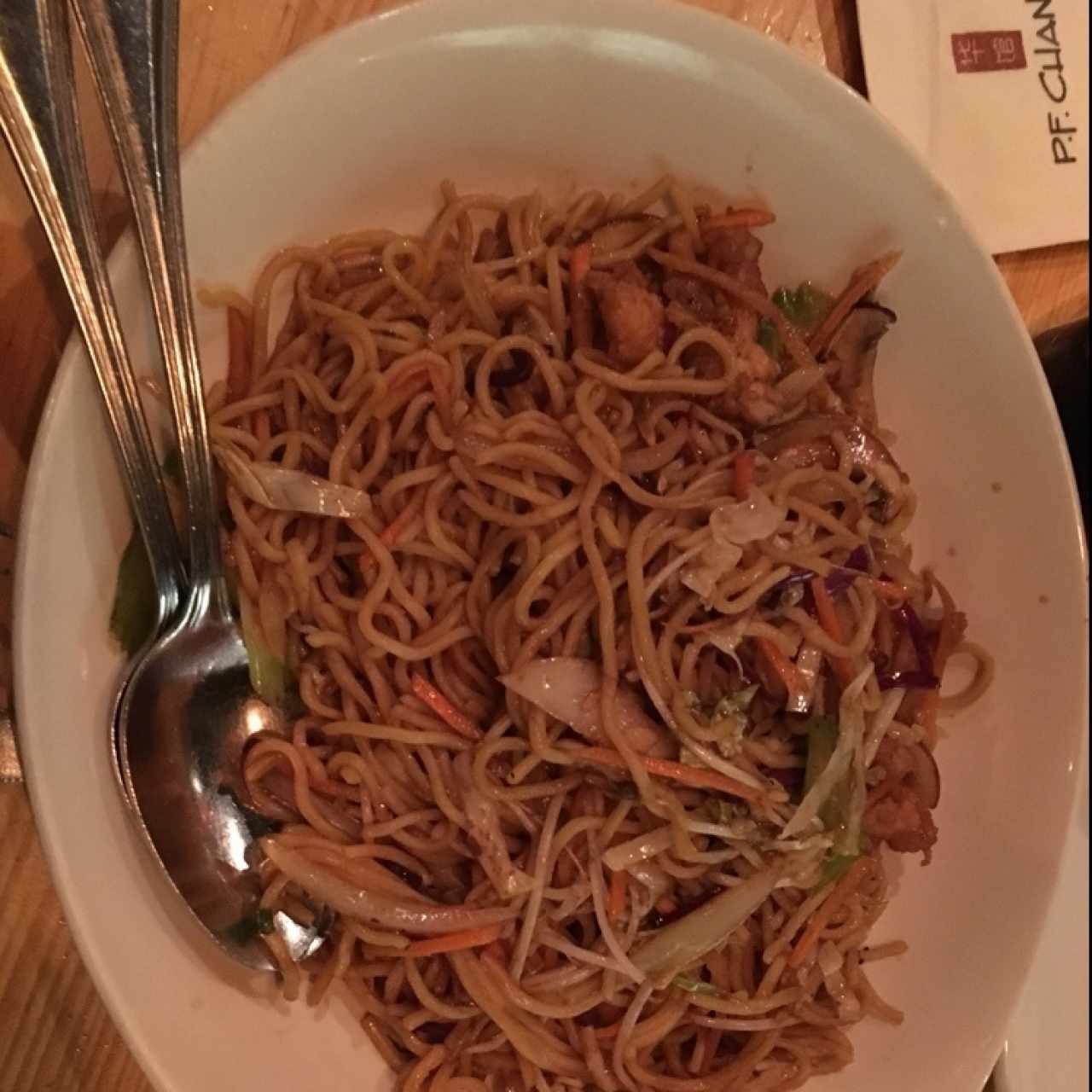 lo mein de pollo