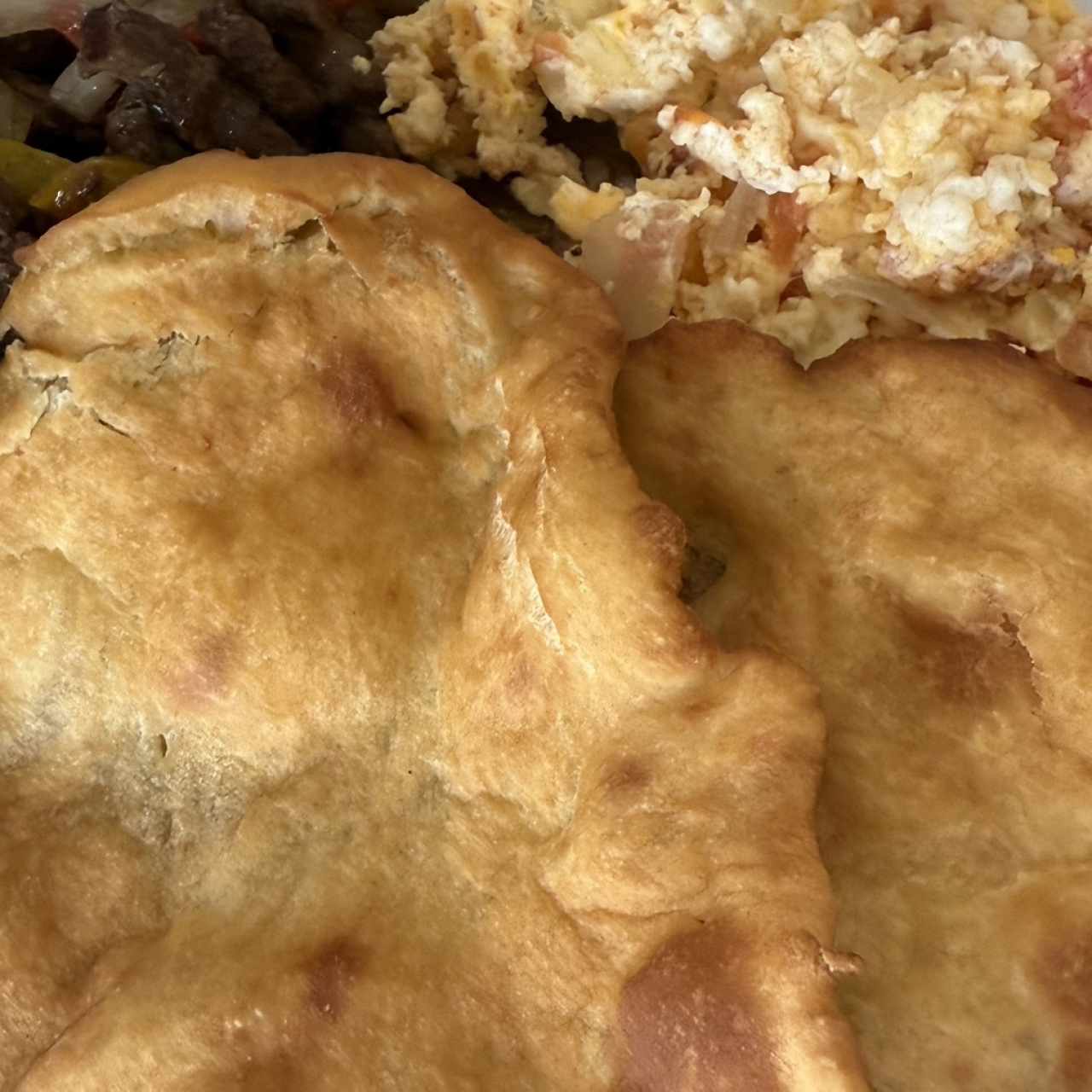 Huevos - Hojaldre Bistec, Huevos