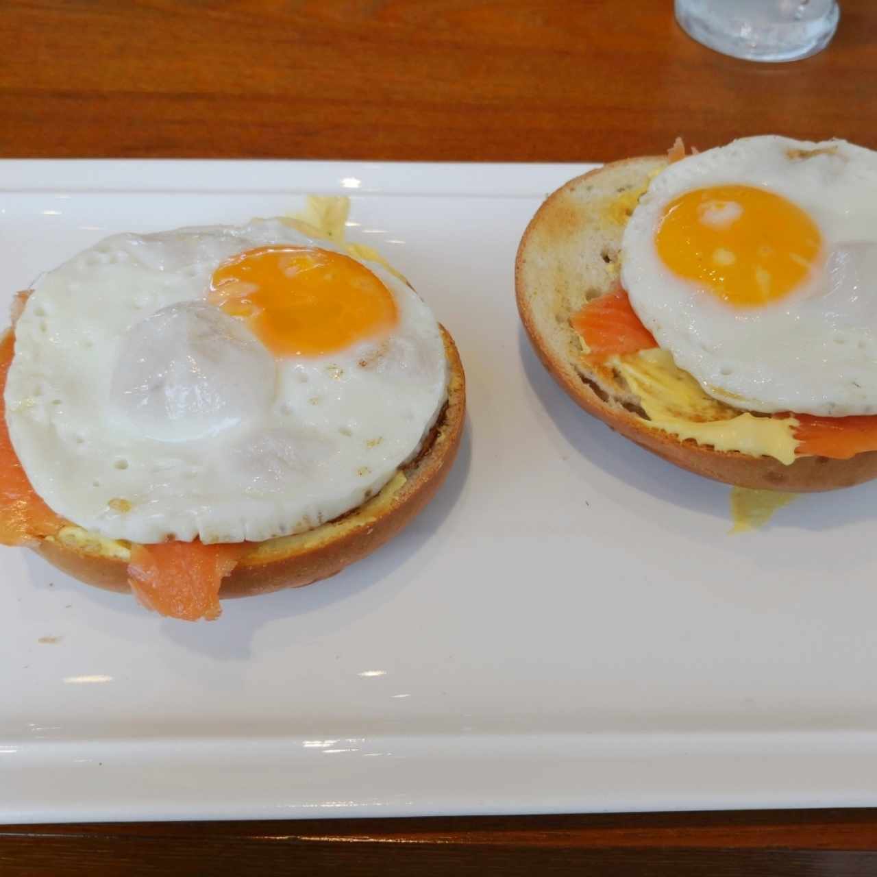 Huevos Benedicto con salmón