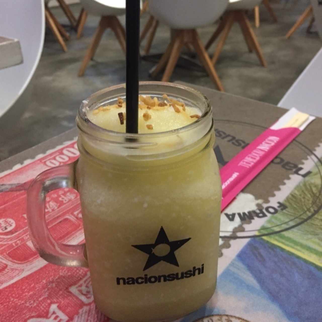 Limonada de coco con piña