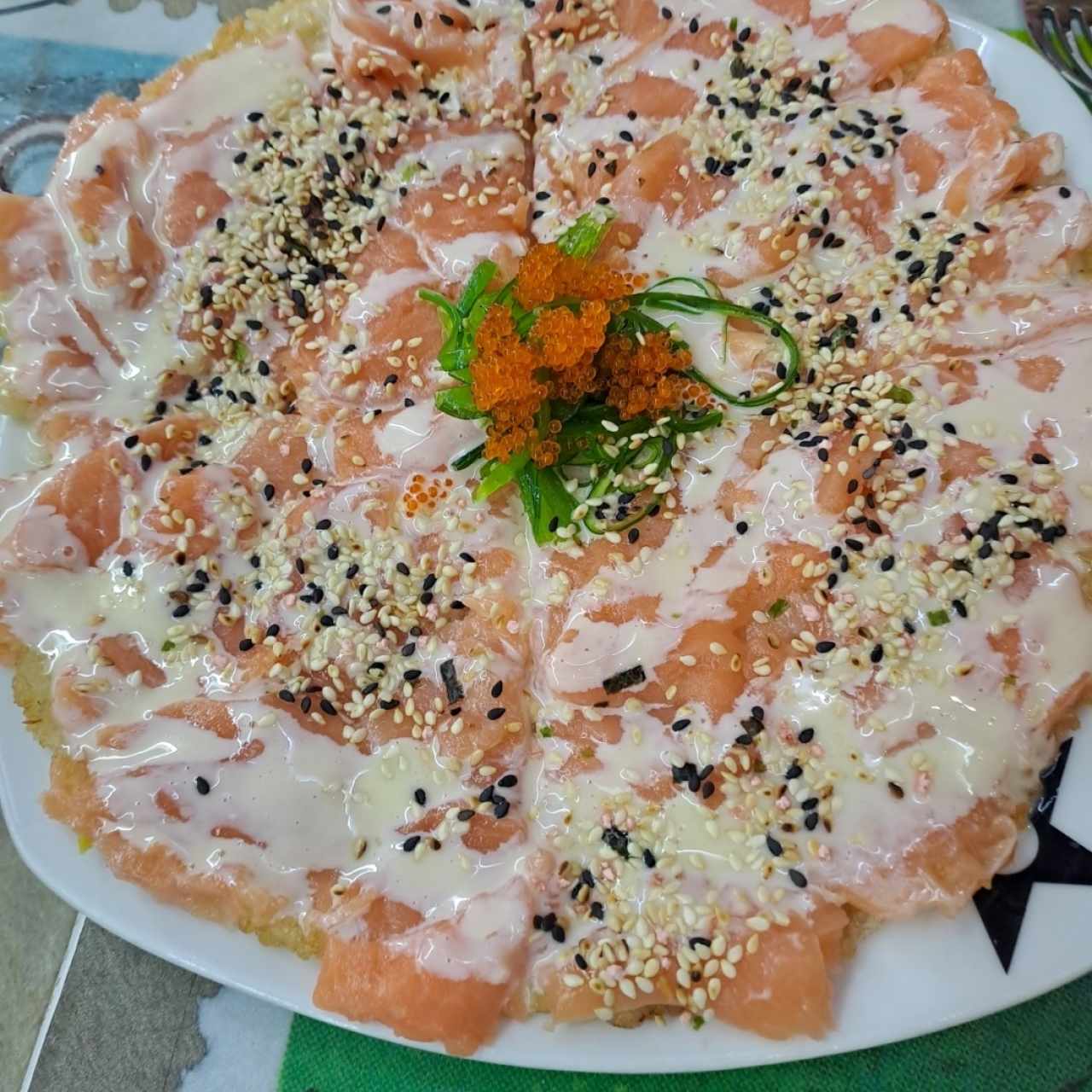 Pizza de Sushi de Salmón