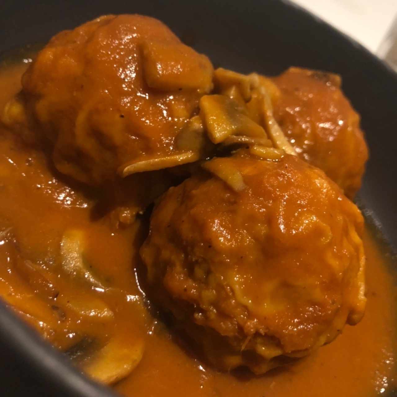 Albóndigas de Short Rib y Entraña 