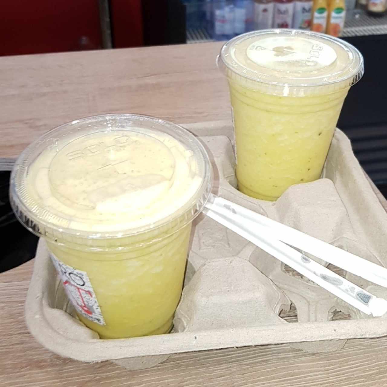 jugo de piña con albhaca 