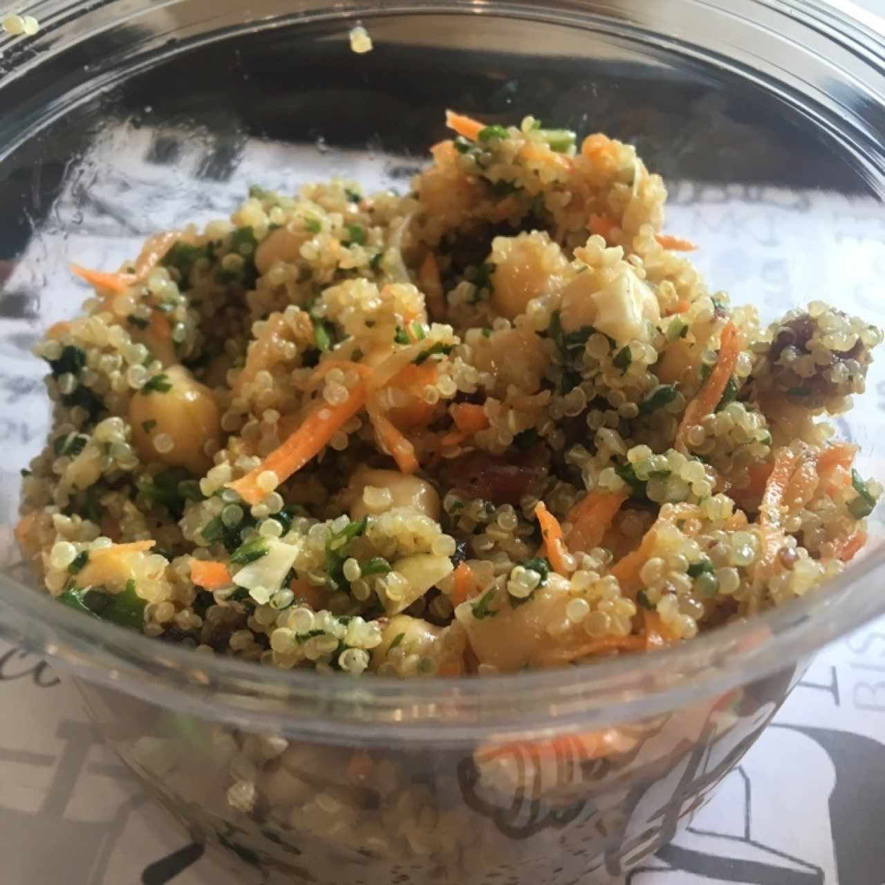 ensalada de quinoa marroquí