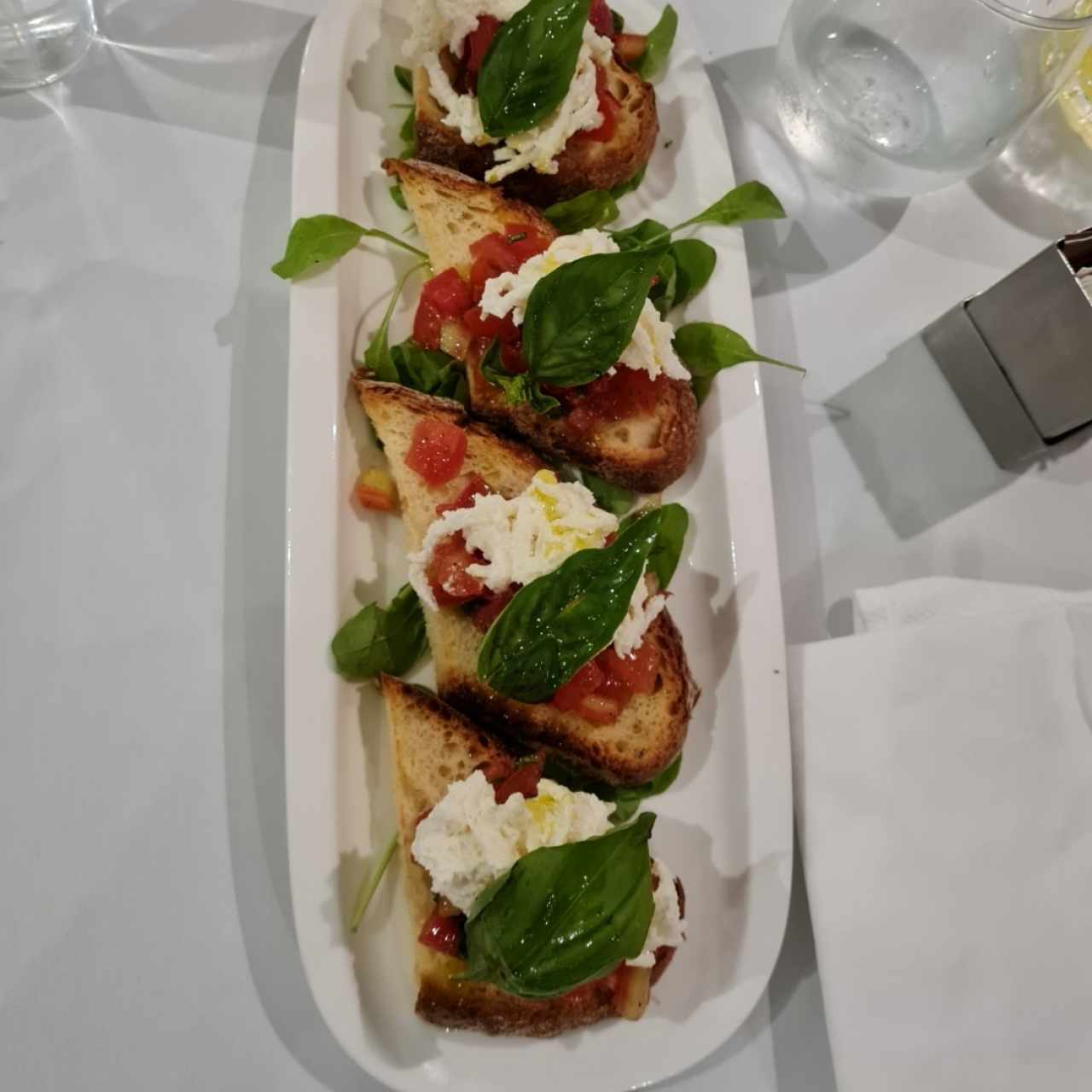 Antipasti - Bruschetta mediterranea