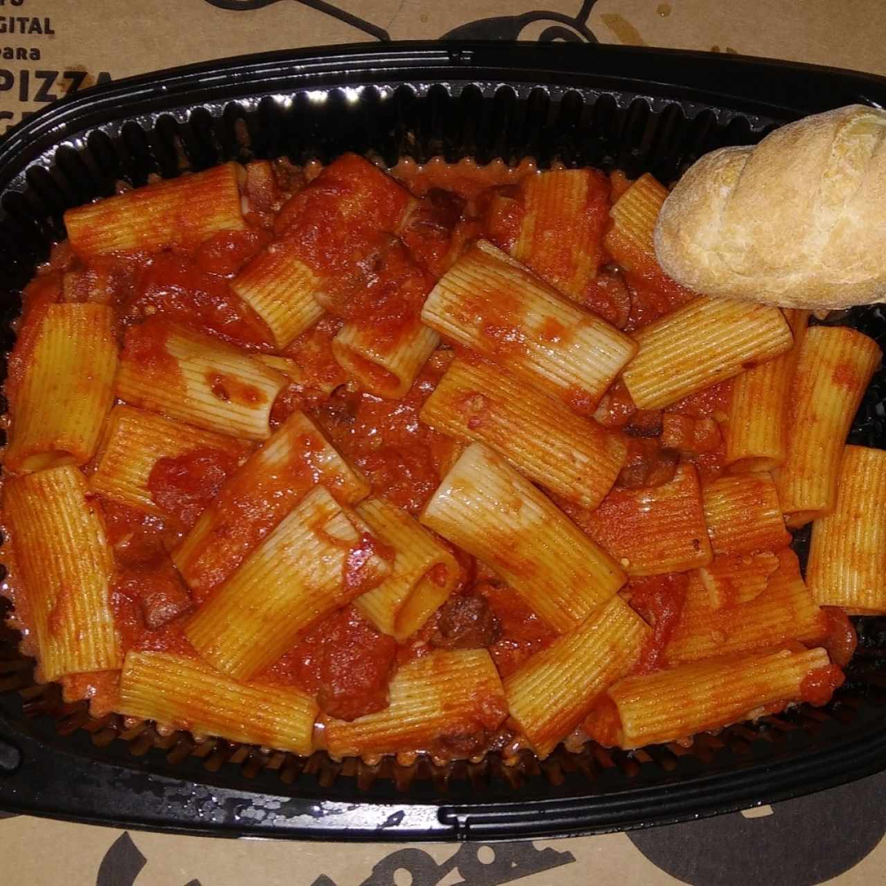 Primi Piatti - Rigatoni All' Amatriciana