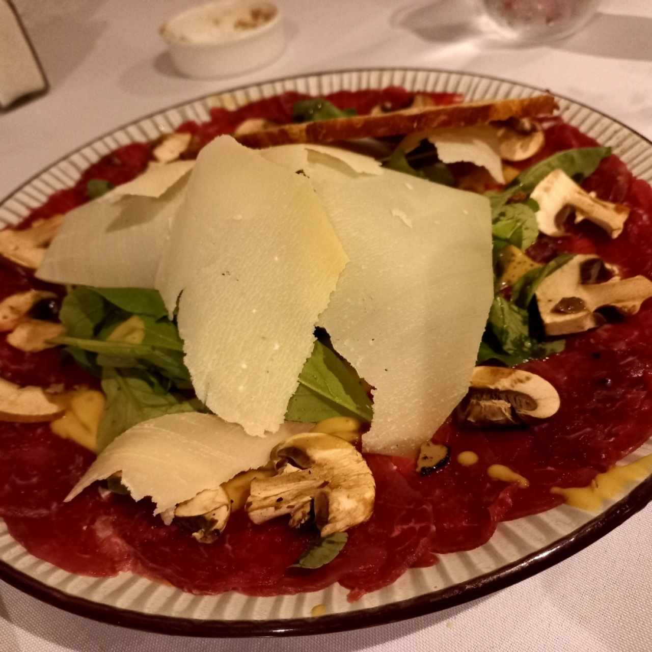 Antipasti - Carpaccio di manzo