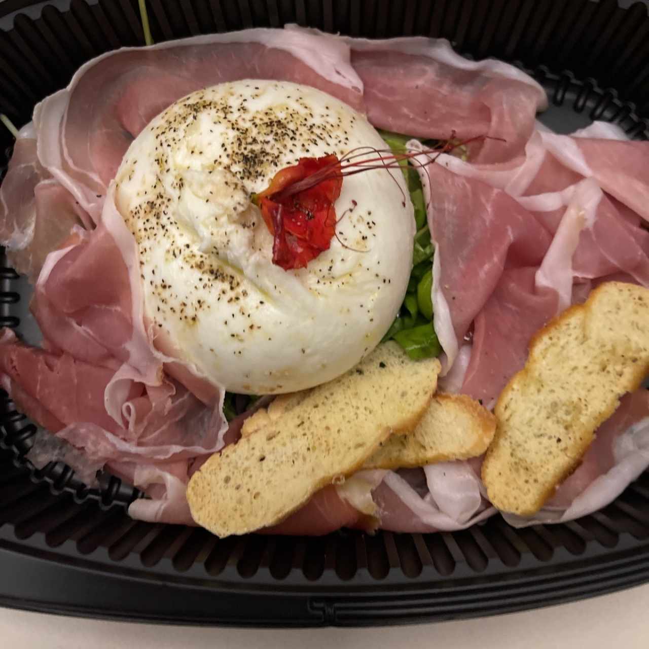 Anti Pasti - Burrata con Prosciutto