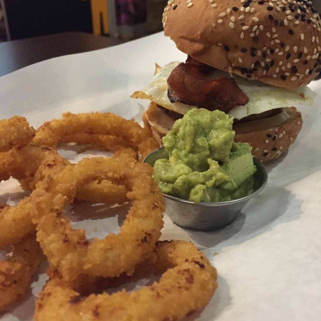 Hamburguesas - Ocean Drive (extra huevo frito y guacamole)