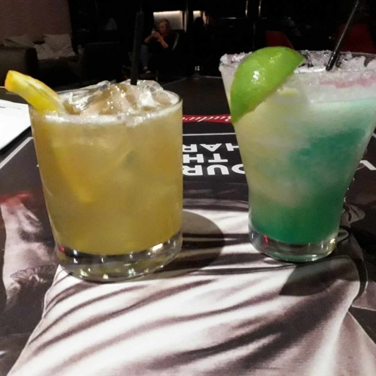 Whisky sour y Daiquiry de maracuya