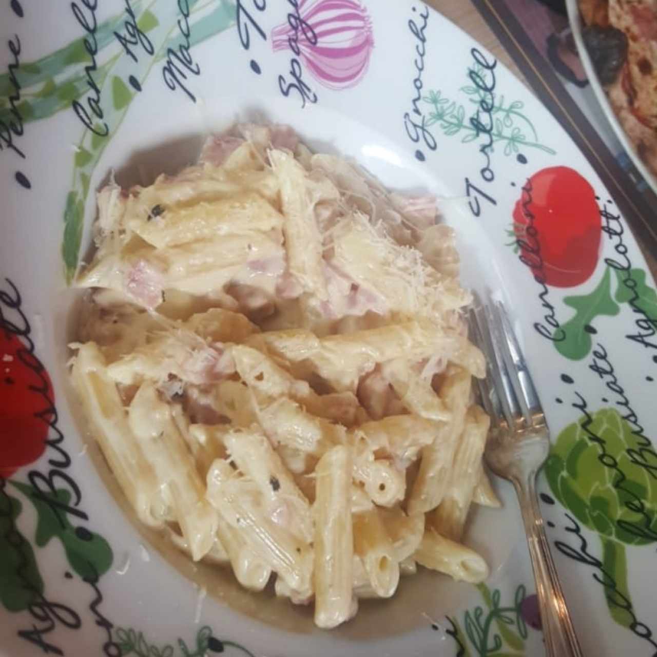 Penne Alfredo de jamon