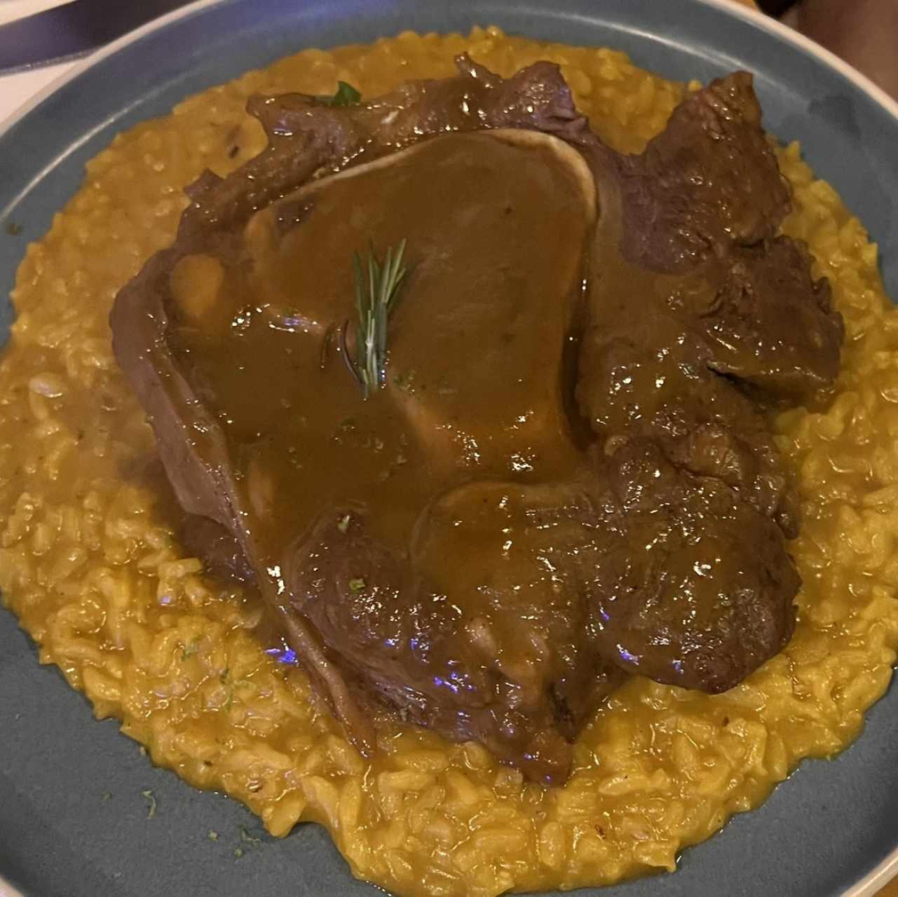 Rissotto de Azafran con Ossobuco