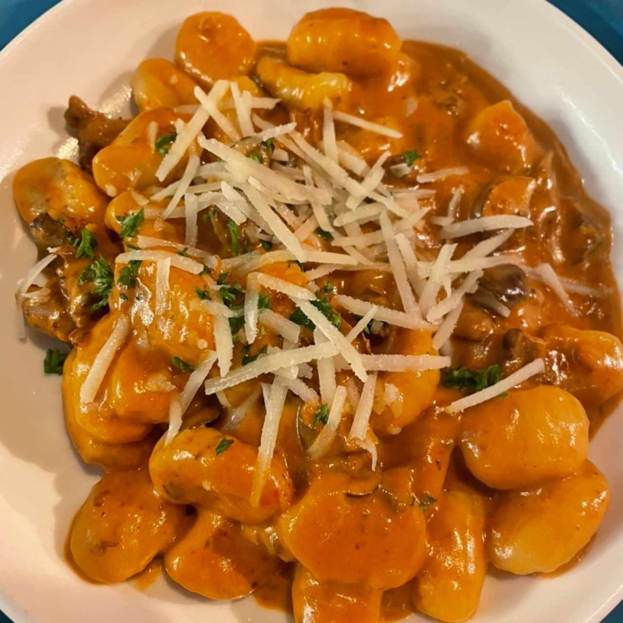 Gnocchi Salsiccia e Funghi