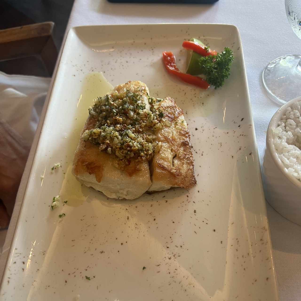 Corvina a la Plancha o Corvina al Ajillo