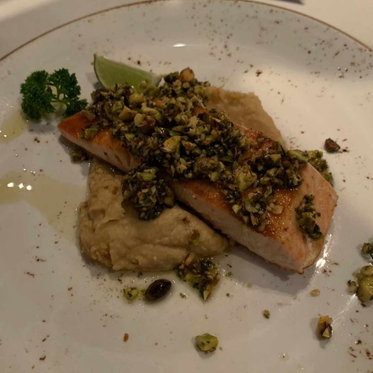 Salmon al estilo mediterraneo