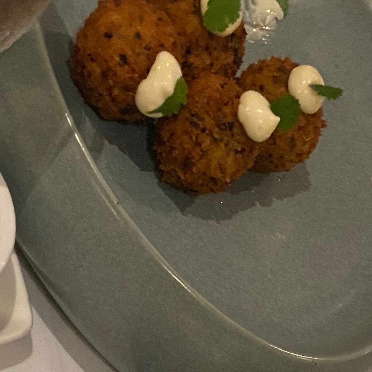 Croquetas de Bacalao o Croquetas de Jamon Serrano