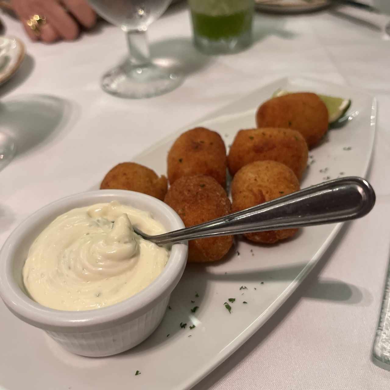 Croquetas de Bacalao o Croquetas de Jamon Serrano