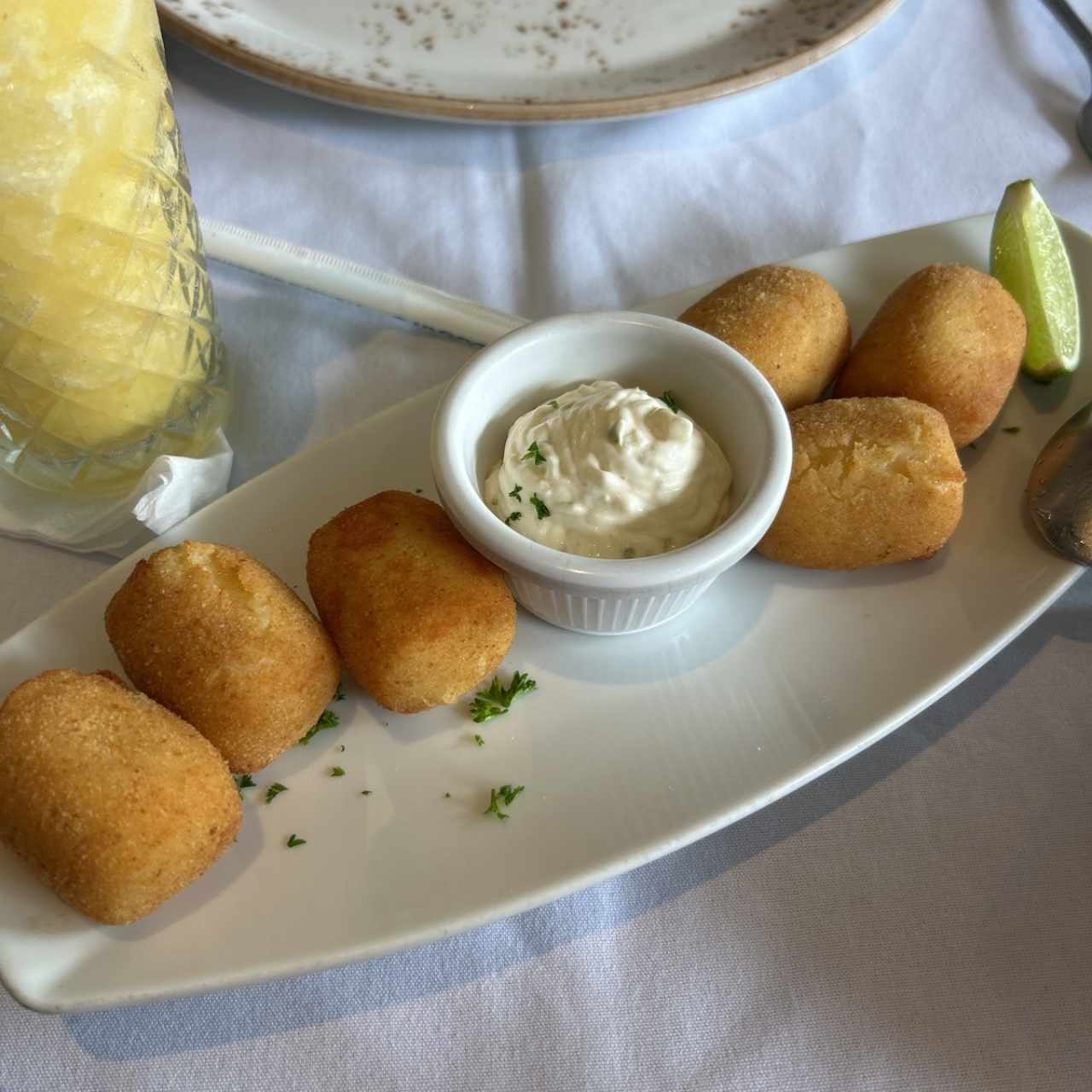 Croquetas de Bacalao o Croquetas de Jamon Serrano