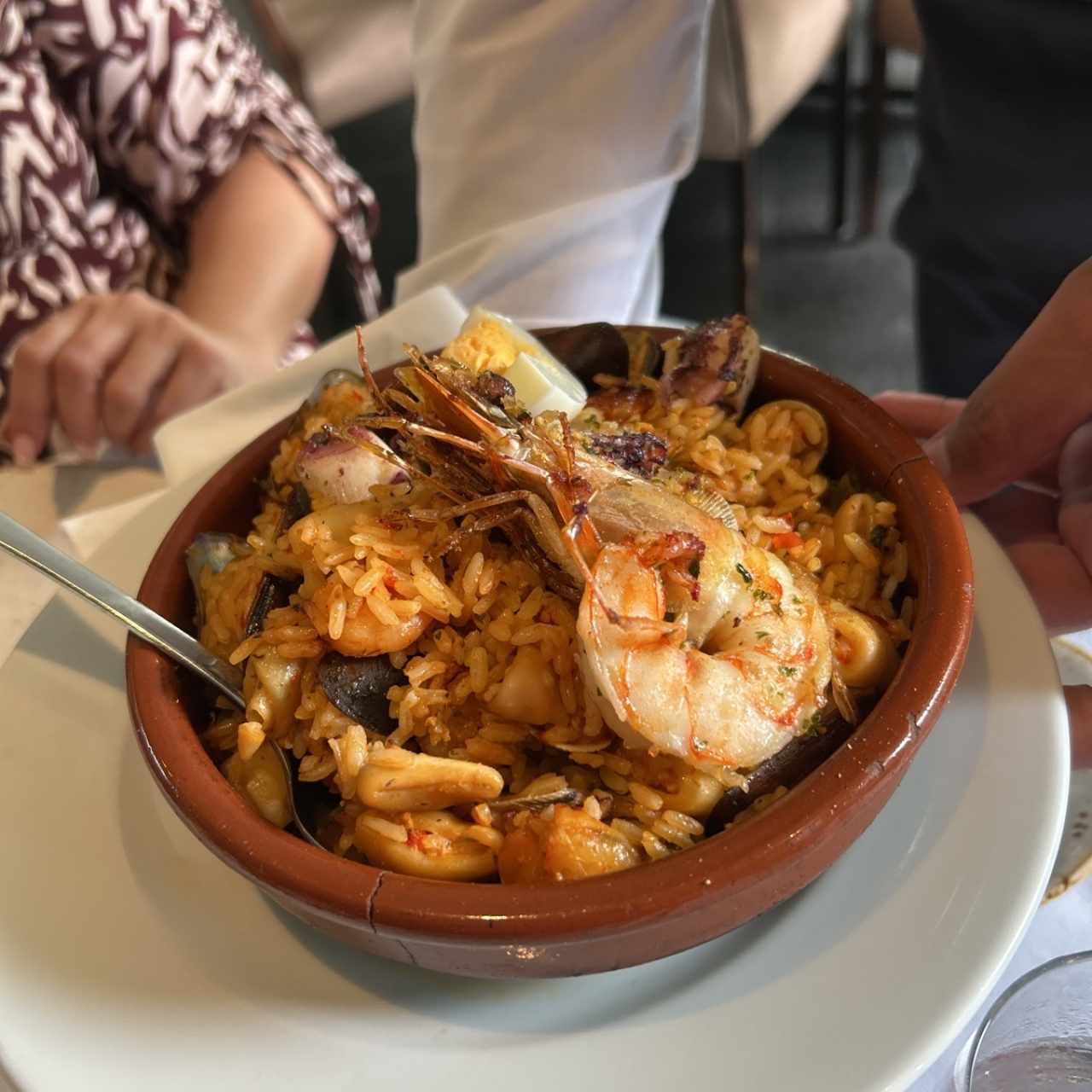 Platos Fuertes - Paella de Mariscos