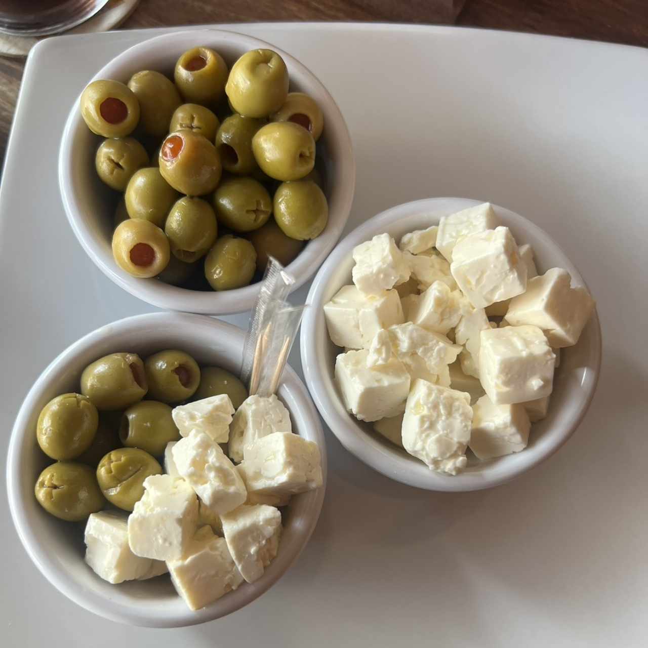 Queso mozarella y aceitunas 