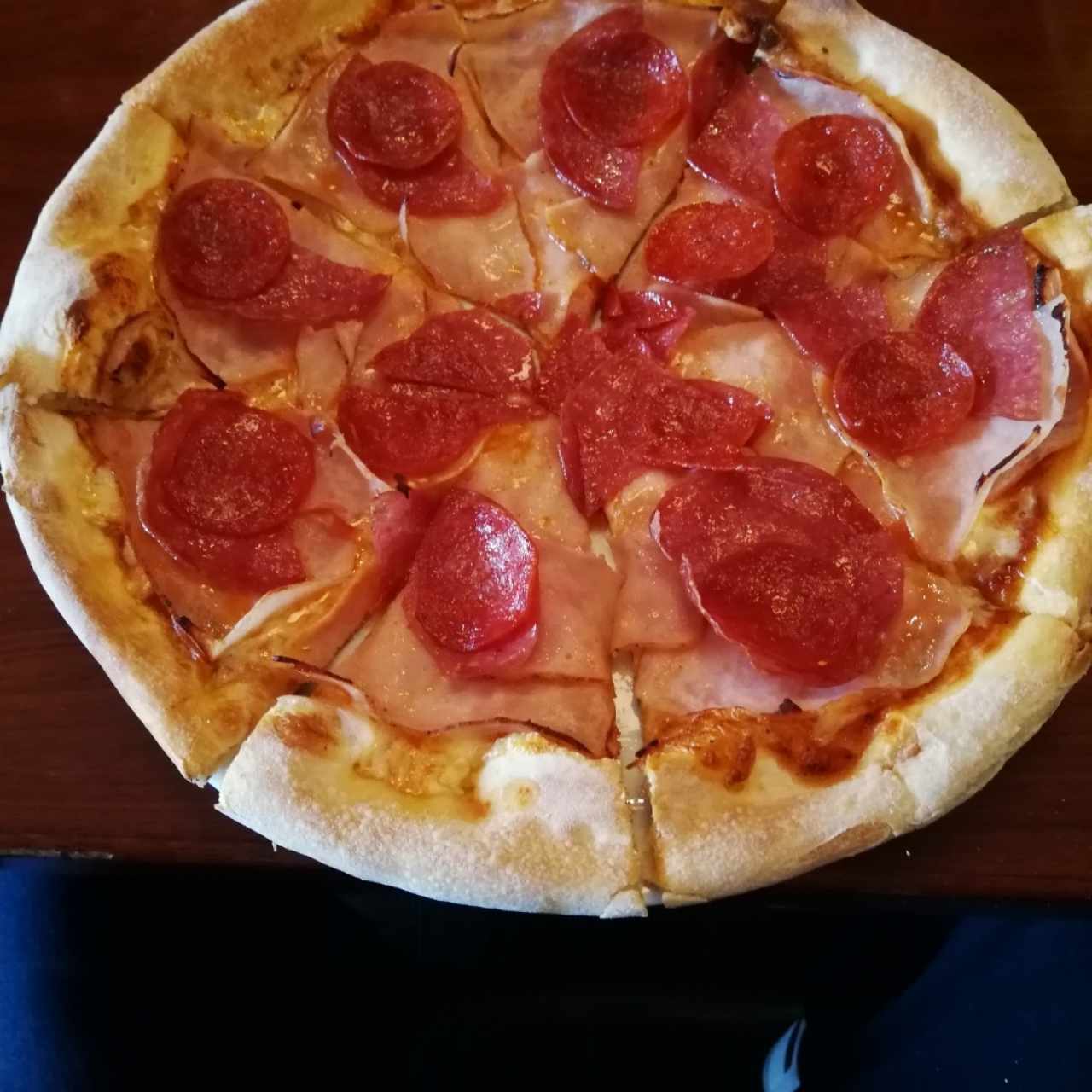 Pizza rana dorada