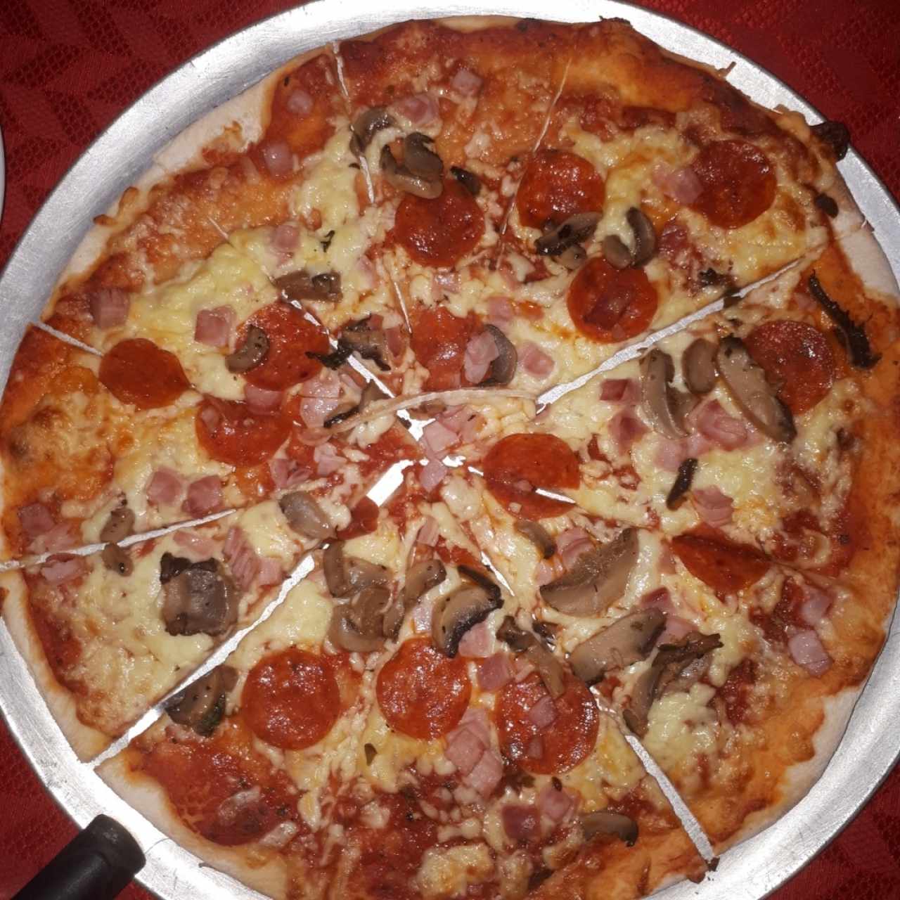 pizza de combinación Gaetano