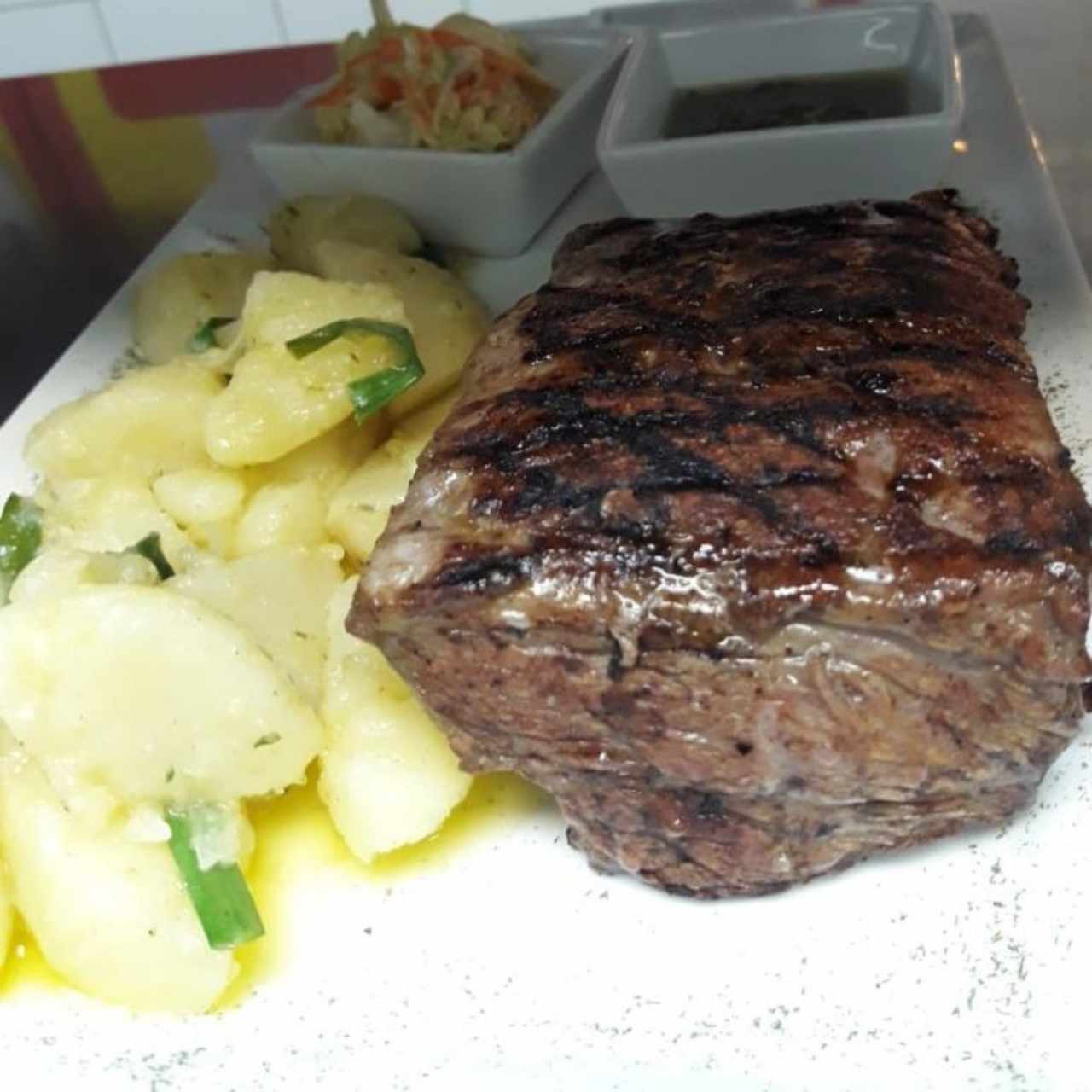 churrasco con Yuca hervida