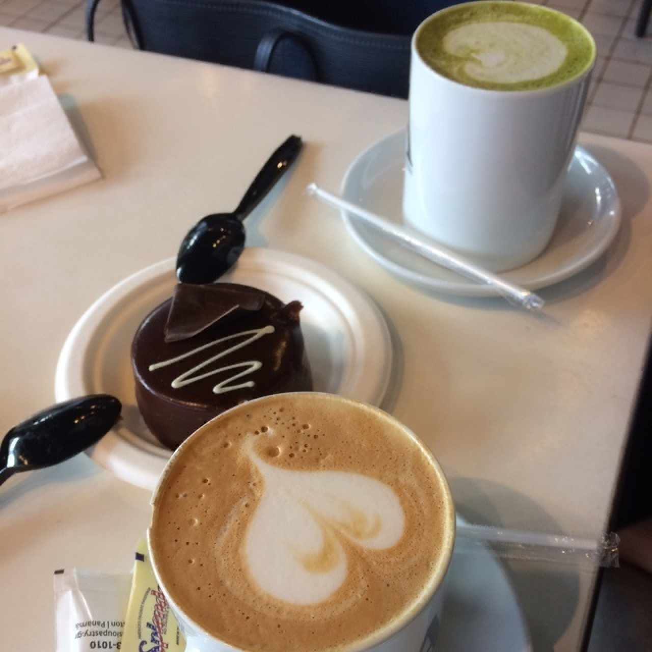 Matcha Tea, Capuccino with amaretto, Jamaica cake