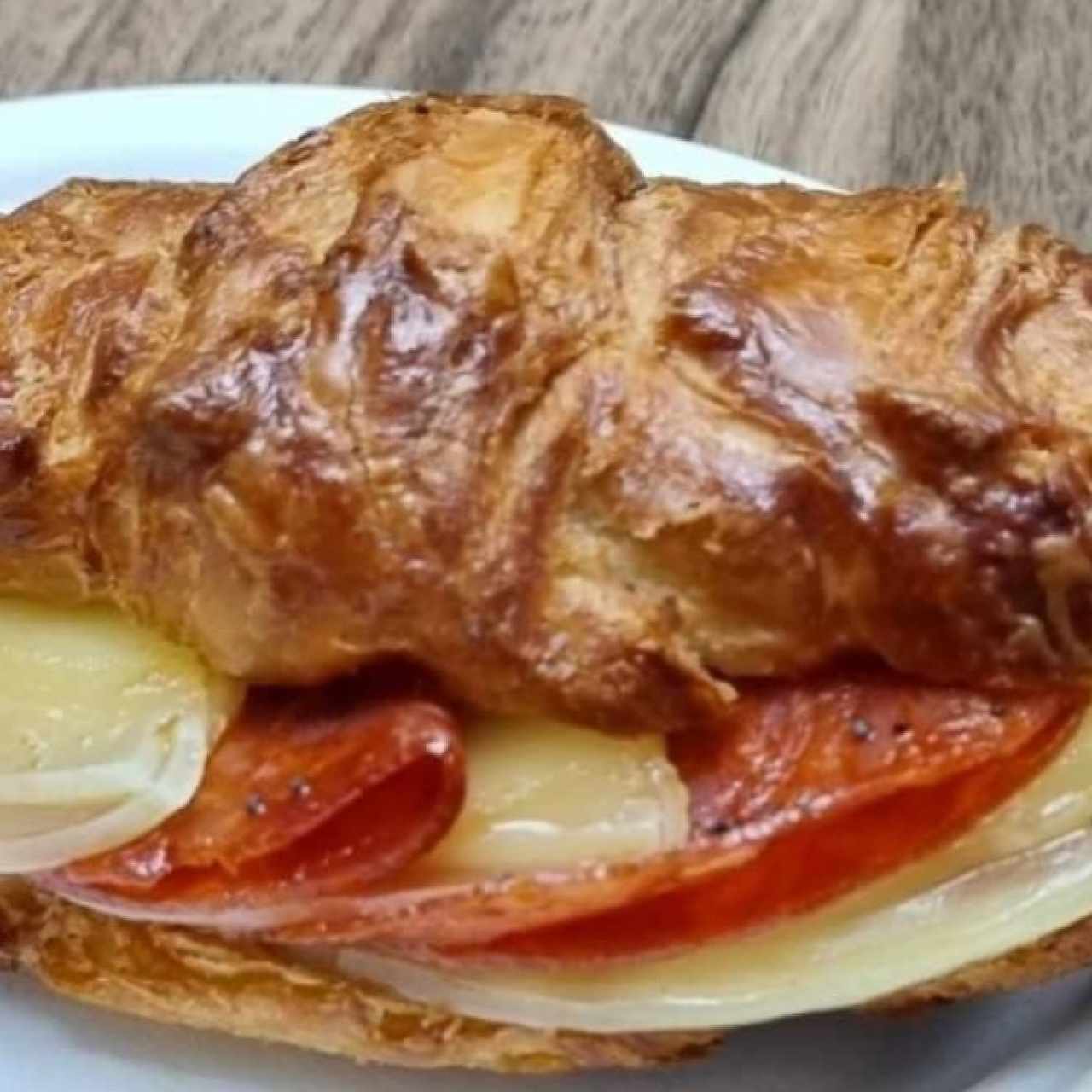 Croissant pavo y queso 