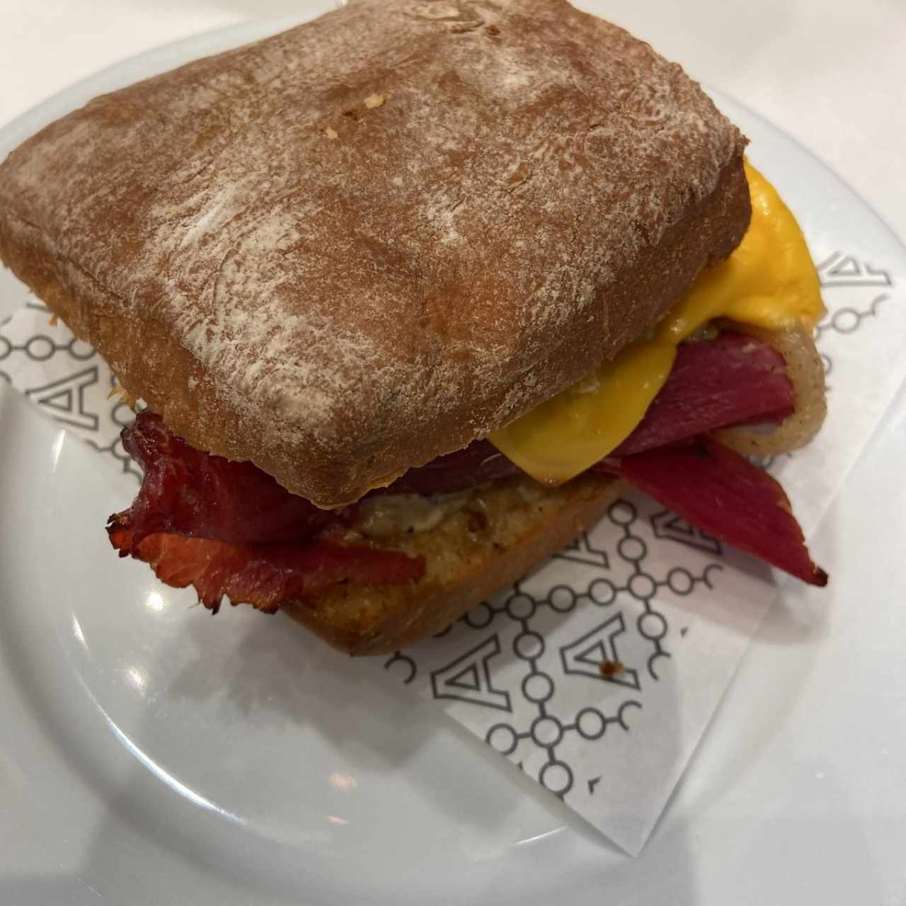 Emparedado de pastrami