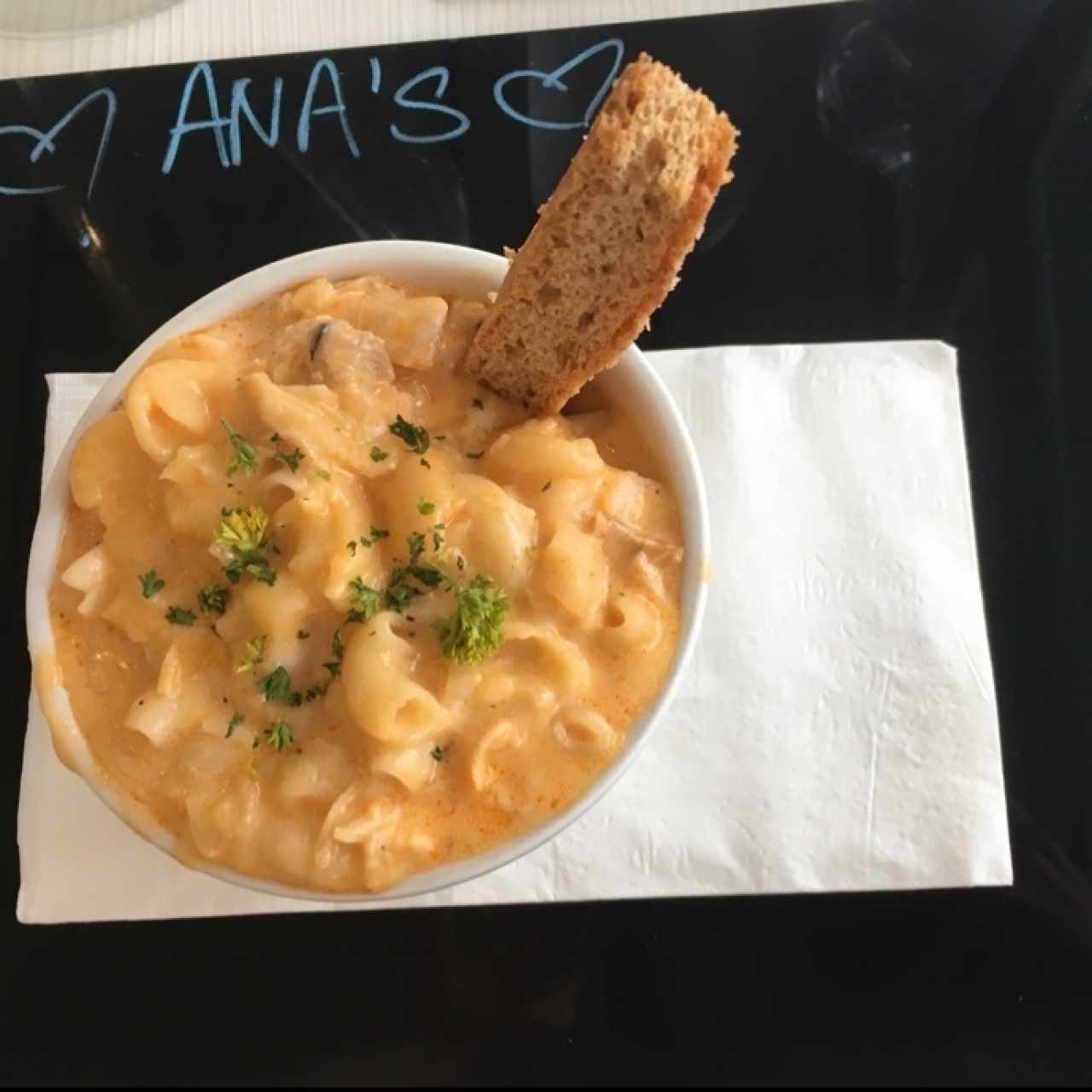 Buffalo chicken mac and cheese