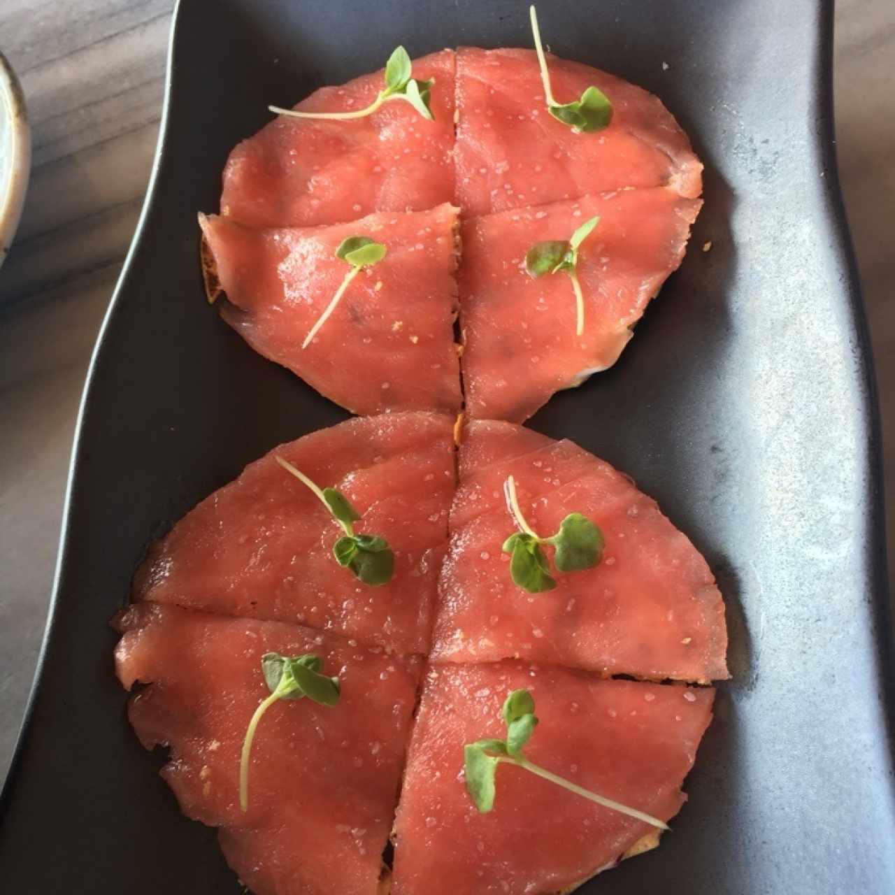 Para picar - Tuna pizza