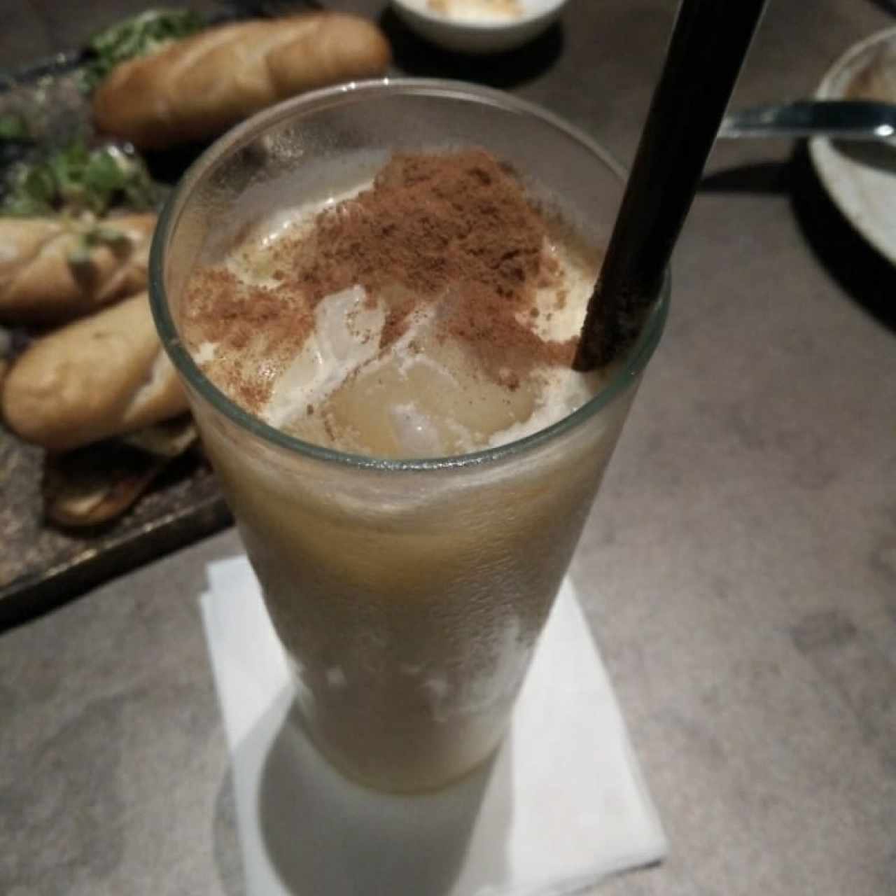 Refresco de maracuyá,  coco y canela