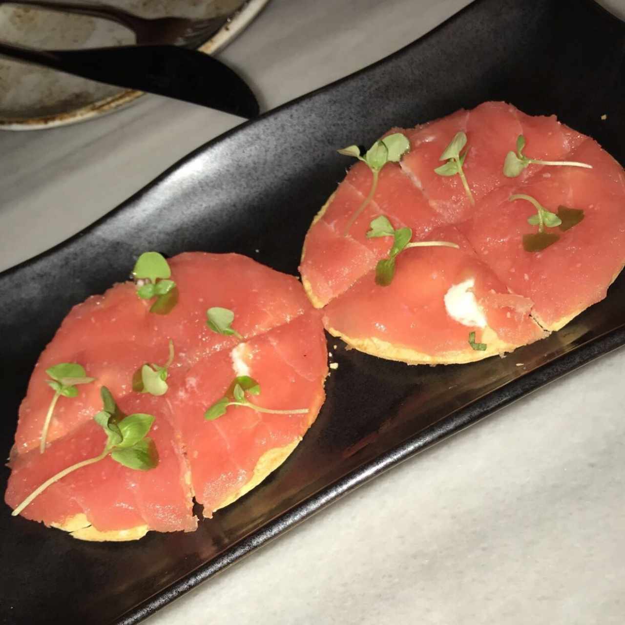 Para picar - Tuna pizza