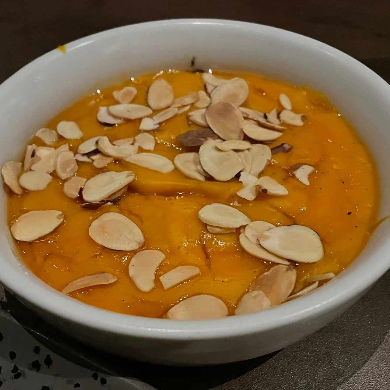 Puré Cremolso de Camote con Almendras