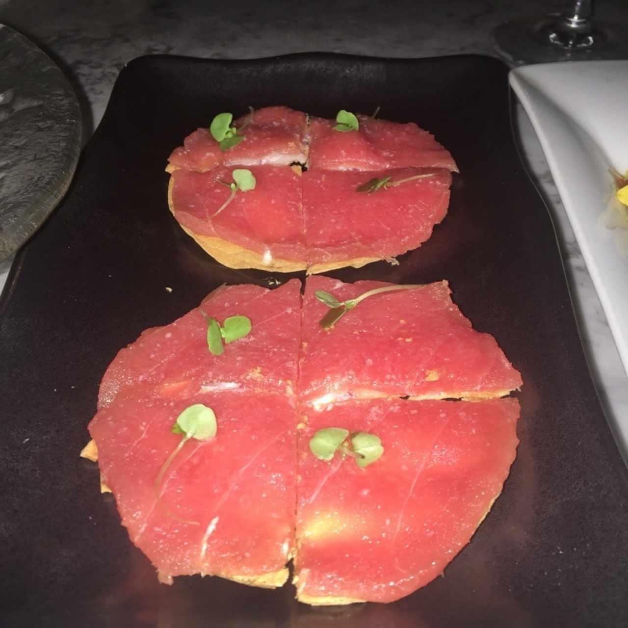 Para picar - Tuna pizza