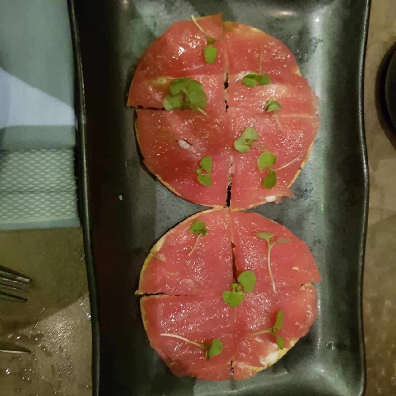 Para picar - Tuna pizza