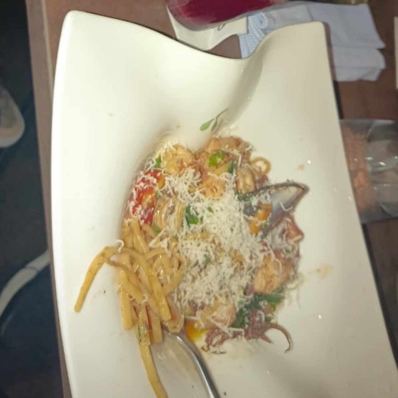 Linguini Aglio e Olio Frutto di Mare