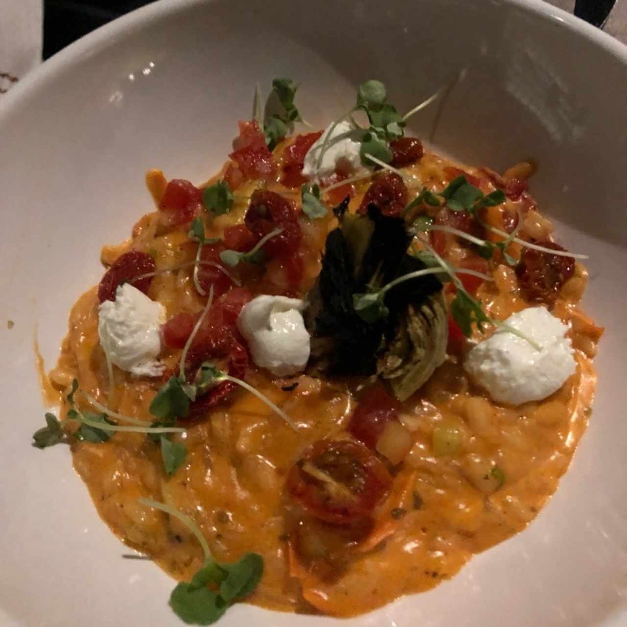 Risotto de tomates y queso de cabra