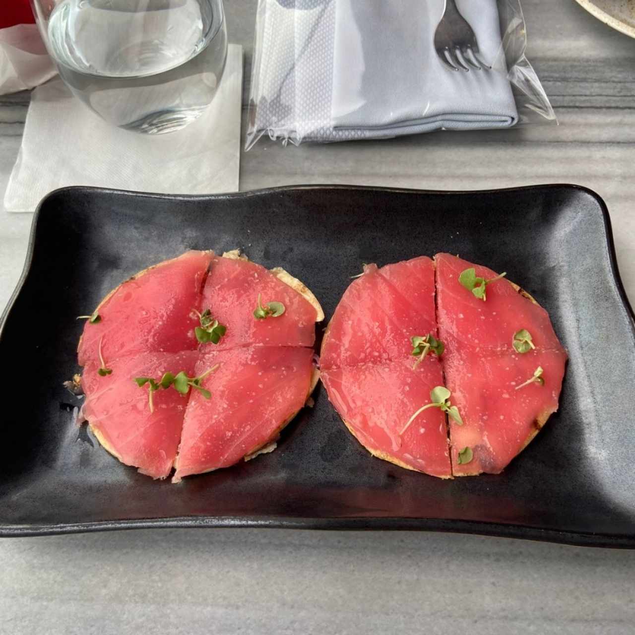 Crudos - Tuna Pizza