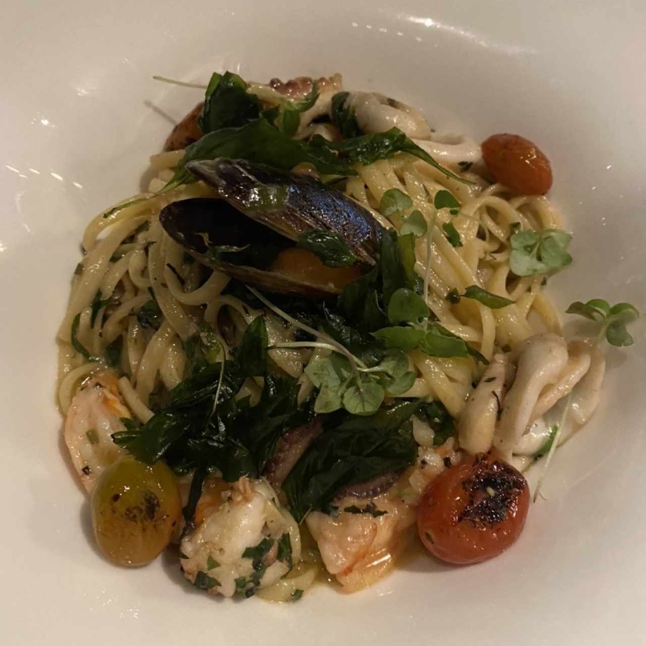 Linguini Aglio e Olio Frutto di Mare