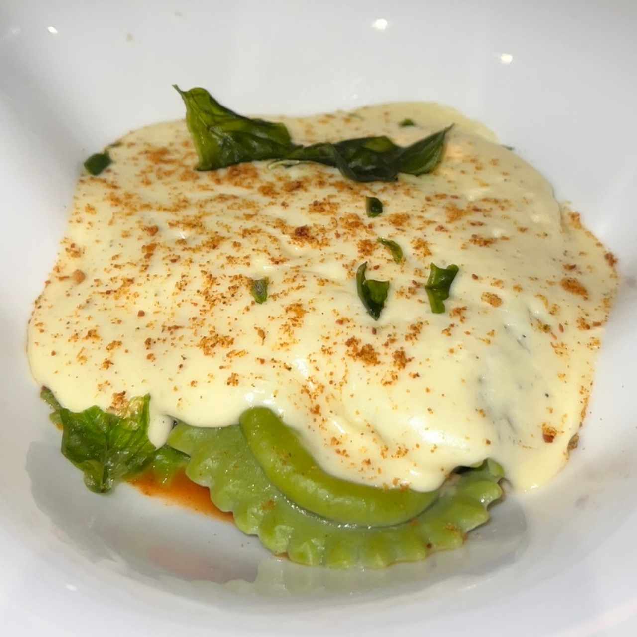 Ravioloni relleno de Burrata y Tomates Secos